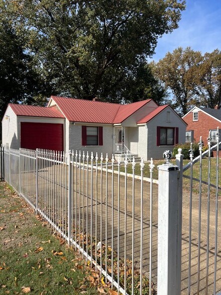 Primary Photo - 931 Maxey St