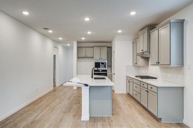 Building Photo - 7231 Yarrow Blossom Ct