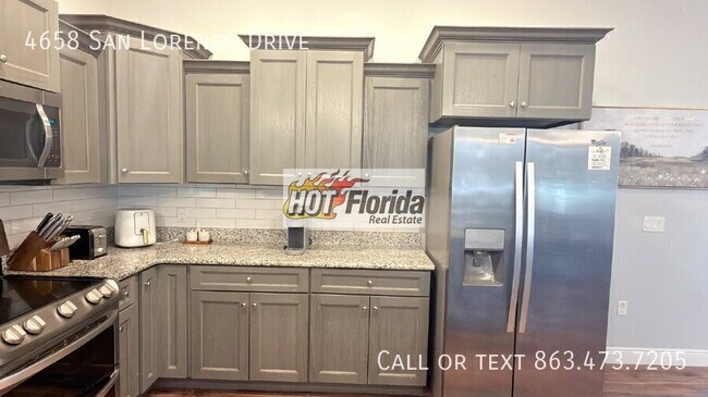 Building Photo - 4658 San Lorenzo Dr