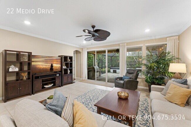 Building Photo - 22 Medio Dr