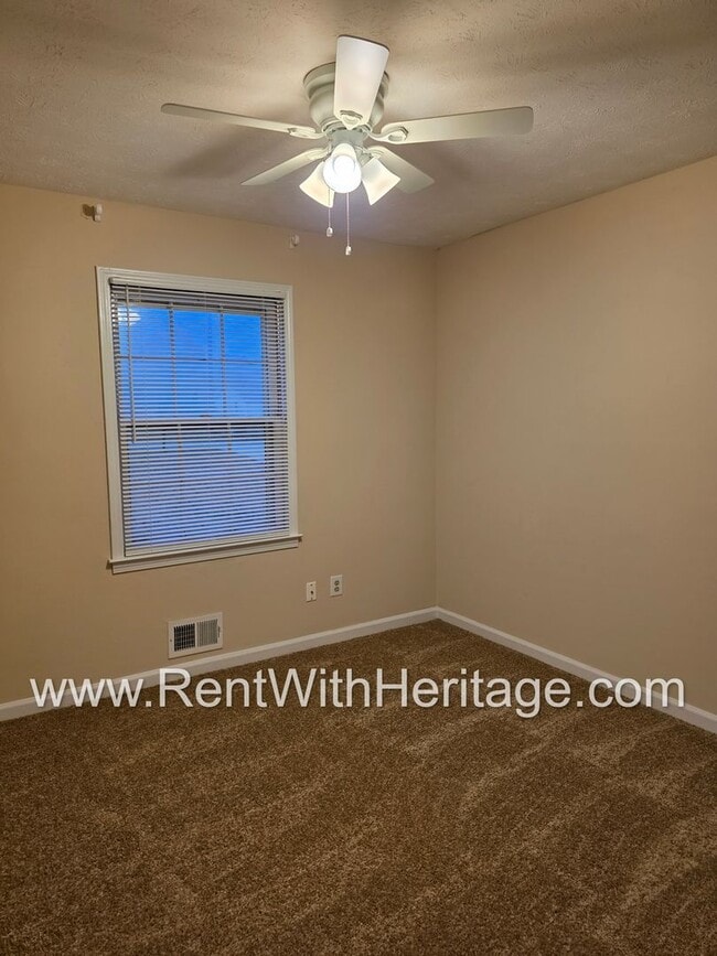 Building Photo - GREAT NEWS! 3 BEDROOM/ 2 BATH HOME WITH PARTIAL FINISHED BASEMENT