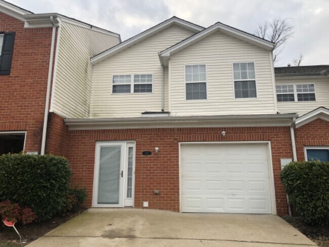 Primary Photo - 132 Canton Ct