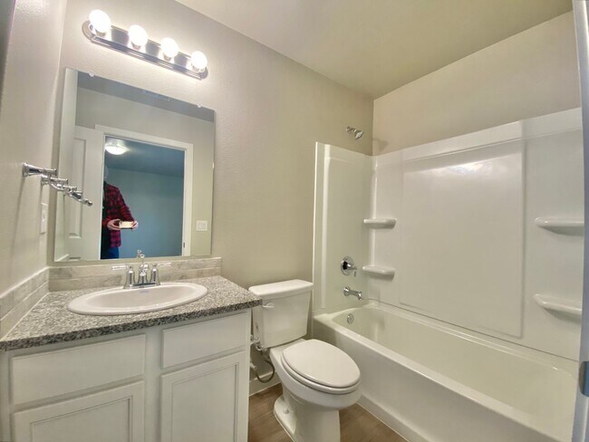 Building Photo - Pre leasing in Bell Farms for 1/04/2026