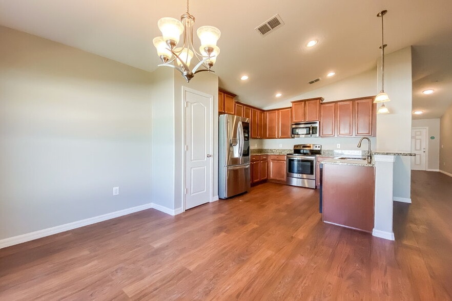 Building Photo - 18408 Waydale Loop