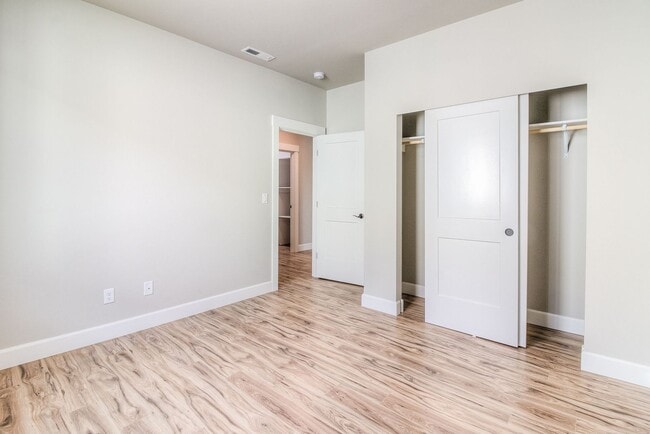 Building Photo - Gorgeous Home in West Valley