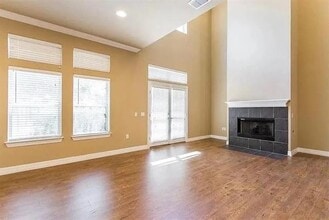 Building Photo - 1440 Clarinet Ln