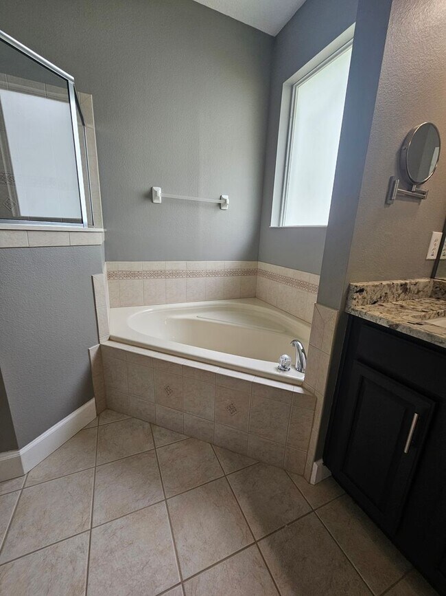Building Photo - Victoria Park 3 Bedroom Home in Deland
