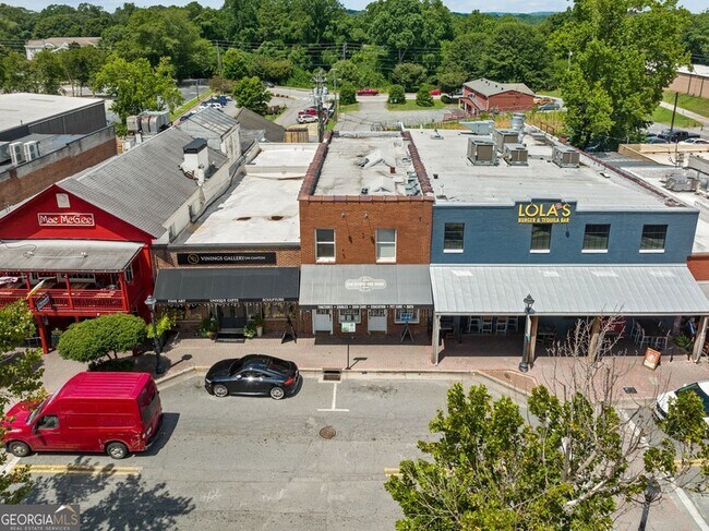 Building Photo - 3803 Waters Edge Trail