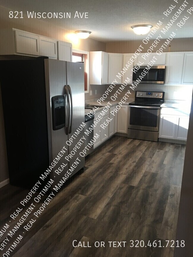 Building Photo - 821 Wisconsin Ave