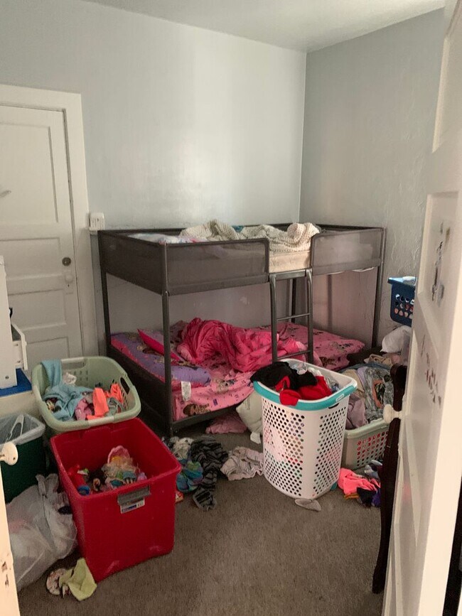 Building Photo - Beautiful 2 Bedroom Home Near BYU