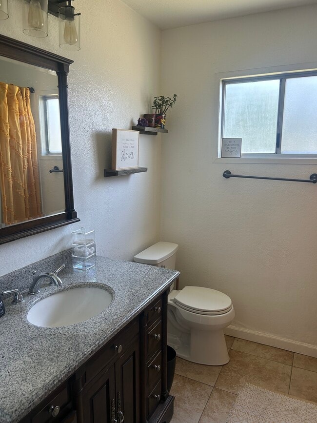 Building Photo - 41931 Brownstown Dr