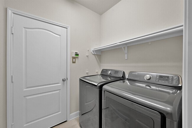Building Photo - 3929 Eagle Nest Lake Ln