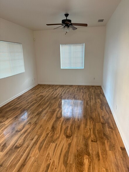 Building Photo - 1914 El Monte Ave