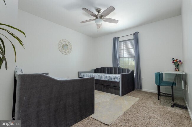 Building Photo - 103 Mummert Cir