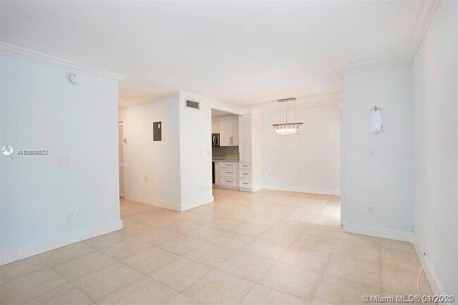 Building Photo - 5838 SW 74th Terrace