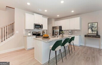 Building Photo - 2150 Spring Rush Dr