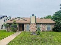 Building Photo - 8513 Kensington Dr