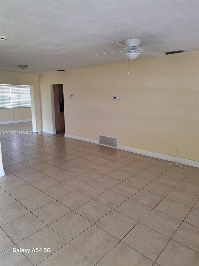 Building Photo - 710 NW 77th Way