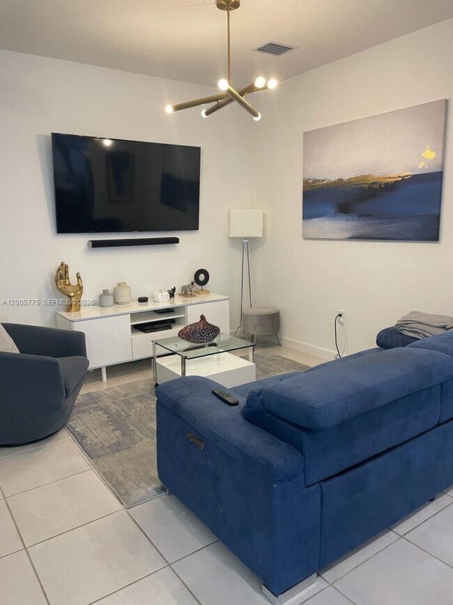 Building Photo - 784 NE 206th Terrace