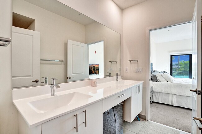 Building Photo - 8001 NW 41st St