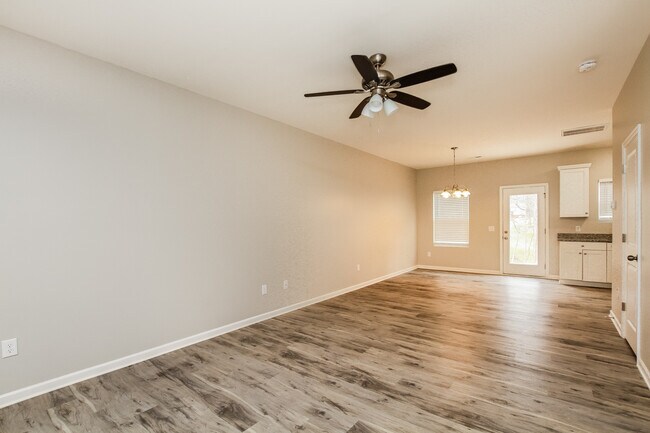 Building Photo - 812 Caper St