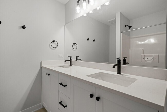 Building Photo - 17872 Argos Ct