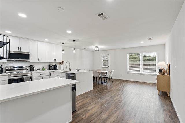 Building Photo - 3204 Blenheim Ct