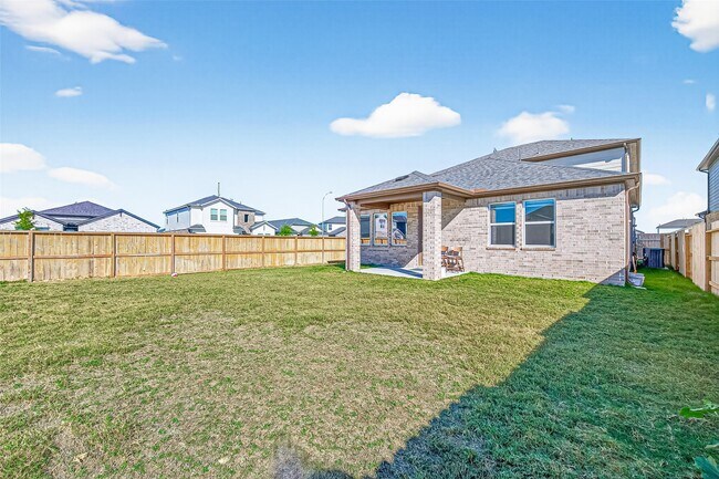 Building Photo - 9747 Pettus Crk Dr