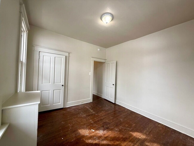 Building Photo - 505 N Lime St