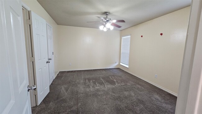 Building Photo - 2320 Shady Pine Dr