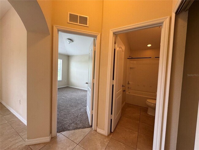 Building Photo - 10716 Dawson Lily Way