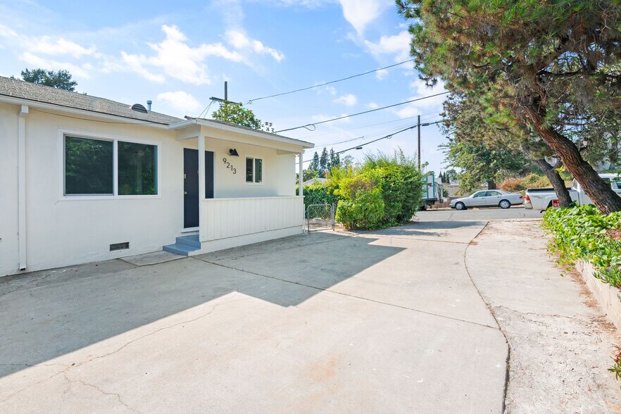 Building Photo - 9213 Earl St