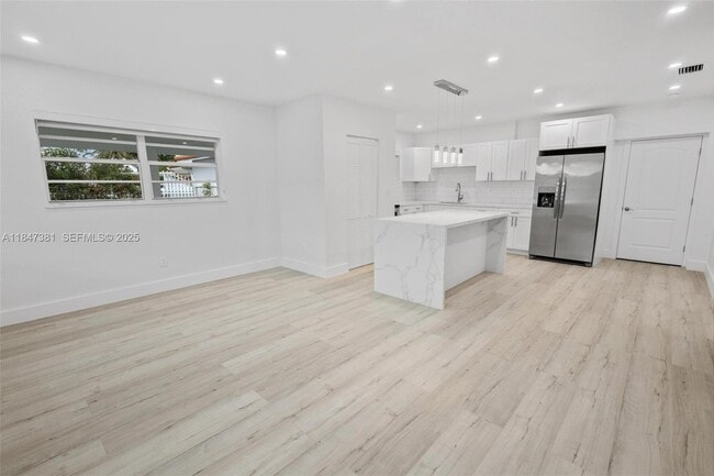 Building Photo - 18401 NW 42nd Ct