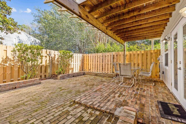 Building Photo - 2981 Blairstone Ct