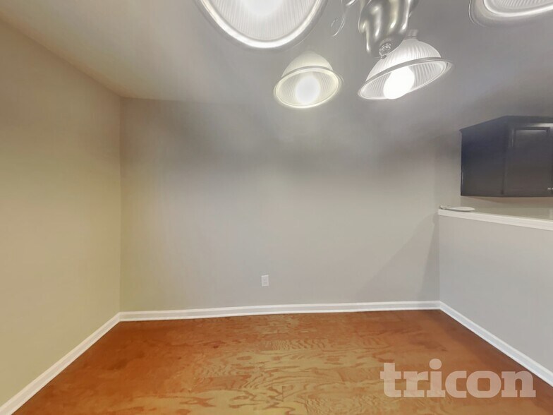 Building Photo - 1031 Fulman Rd