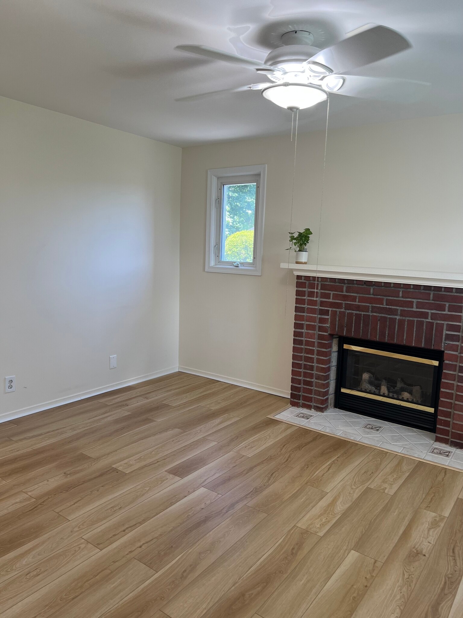 Living Room - 2457 4th Ave