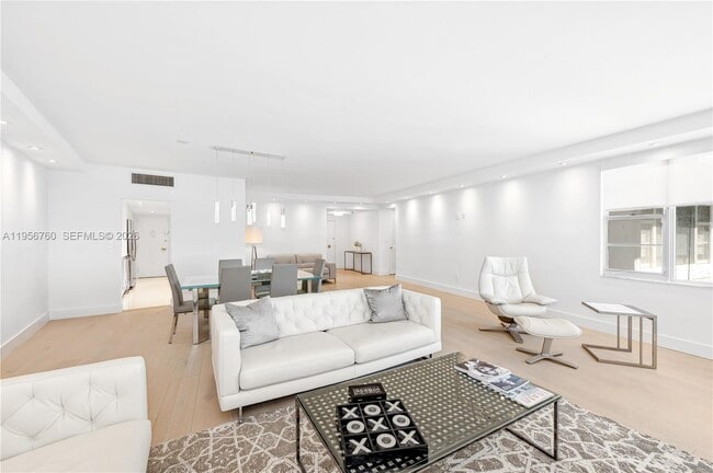 Building Photo - 5255 Collins Ave