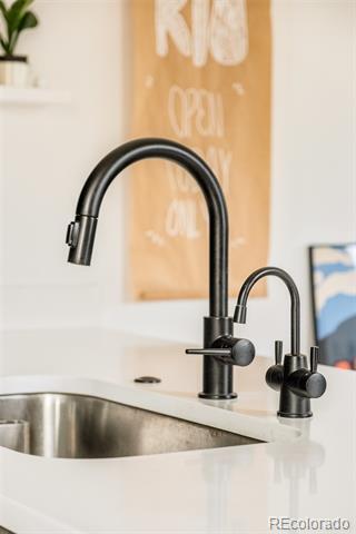 Building Photo - 1569 Utica St