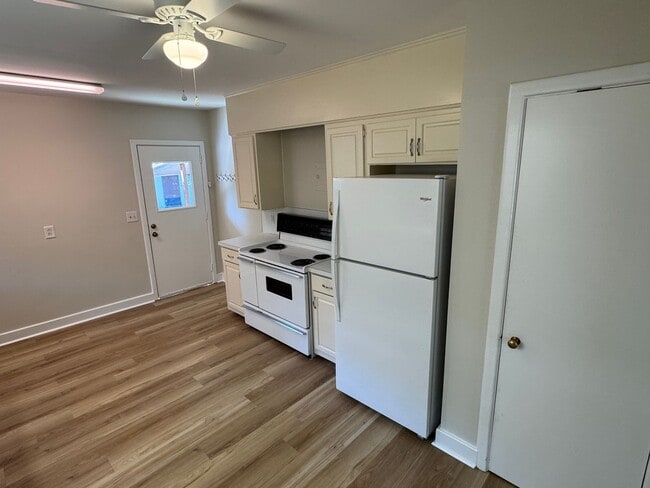 Building Photo - FOR RENT - Haymount Charmer