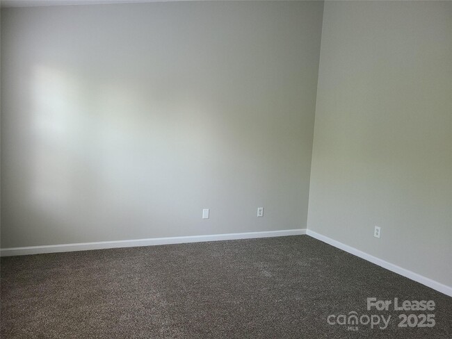 Building Photo - 8415 Chaceview Ct