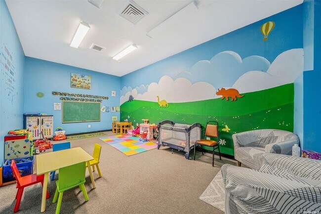 Building Photo - 339 Birchwood Rd