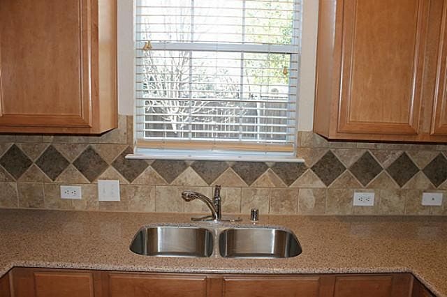 Building Photo - 6325 Cedar Falls Dr