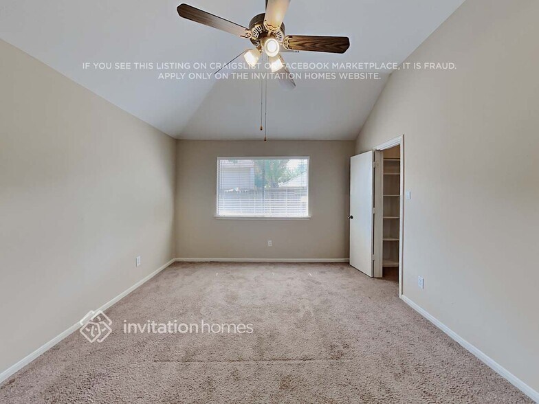 Building Photo - 18203 Gravenhurst Ln