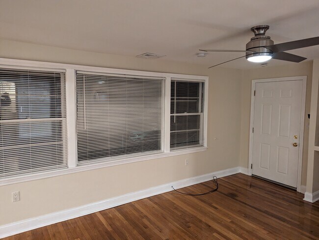 Building Photo - 41 May St