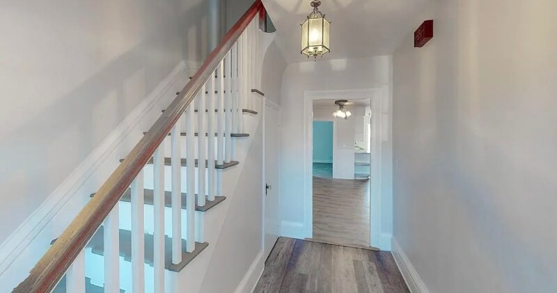 Primary Photo - 44 Wallis St