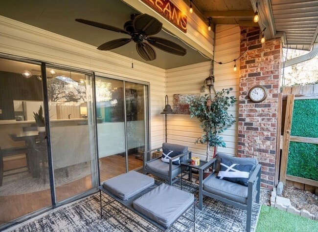 Building Photo - 10 Hampshire Cir