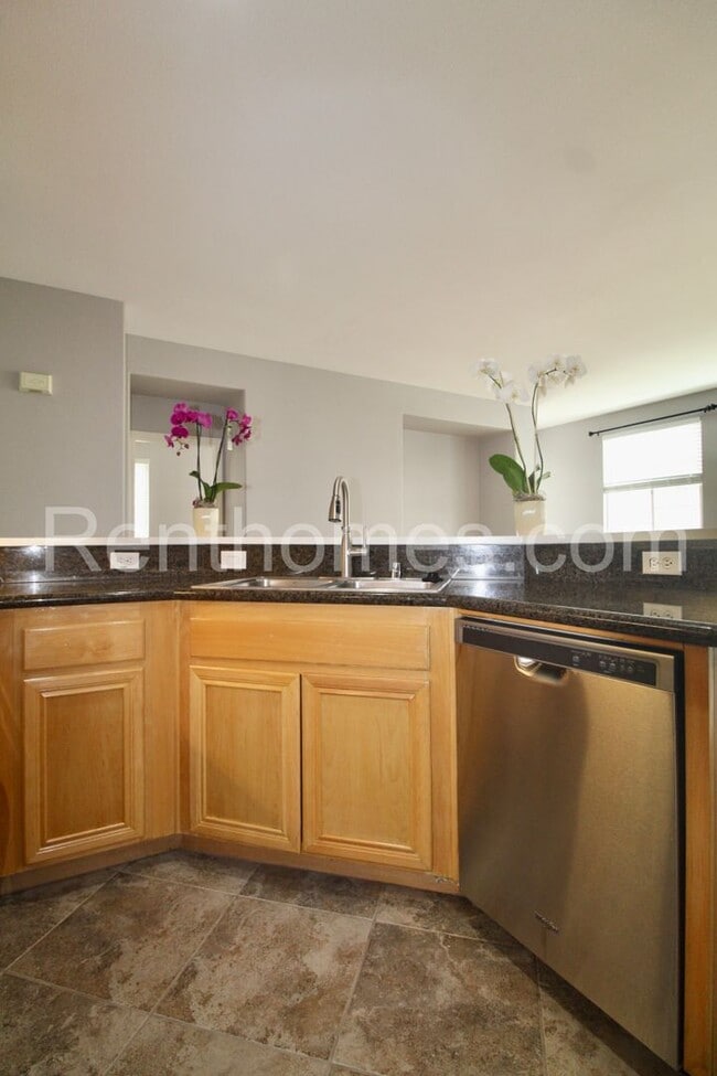 Building Photo - 2119 Palo Alto Dr