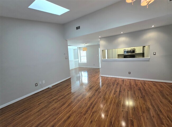 Building Photo - 2277 S Kirkwood Rd