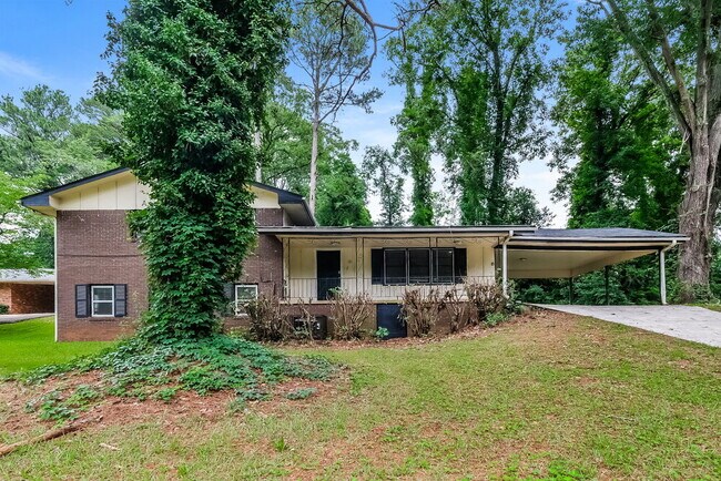 Building Photo - 2842 Zane Grey Dr SE