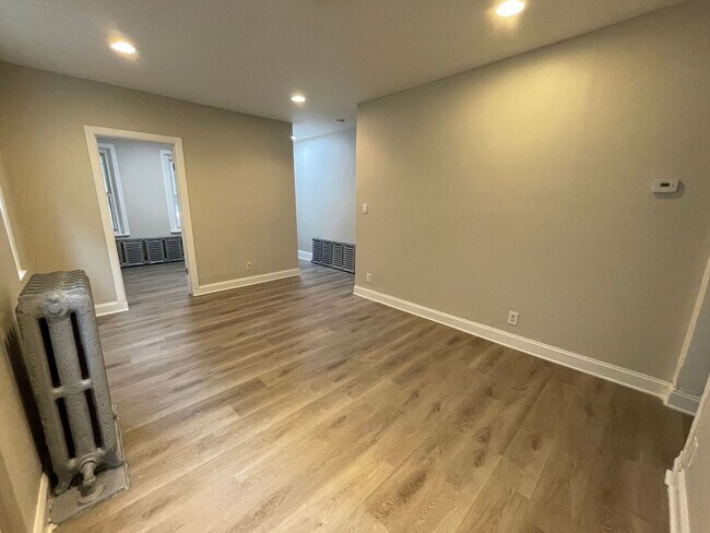 Building Photo - Beautiful 4 Bedroom, 1.5 Bath in Chester